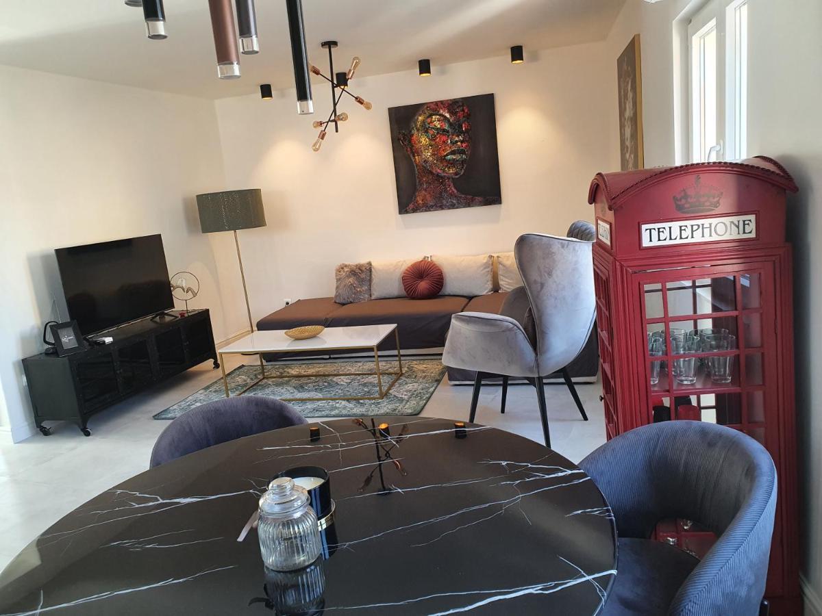 שיבניק Infresh Holiday House מראה חיצוני תמונה